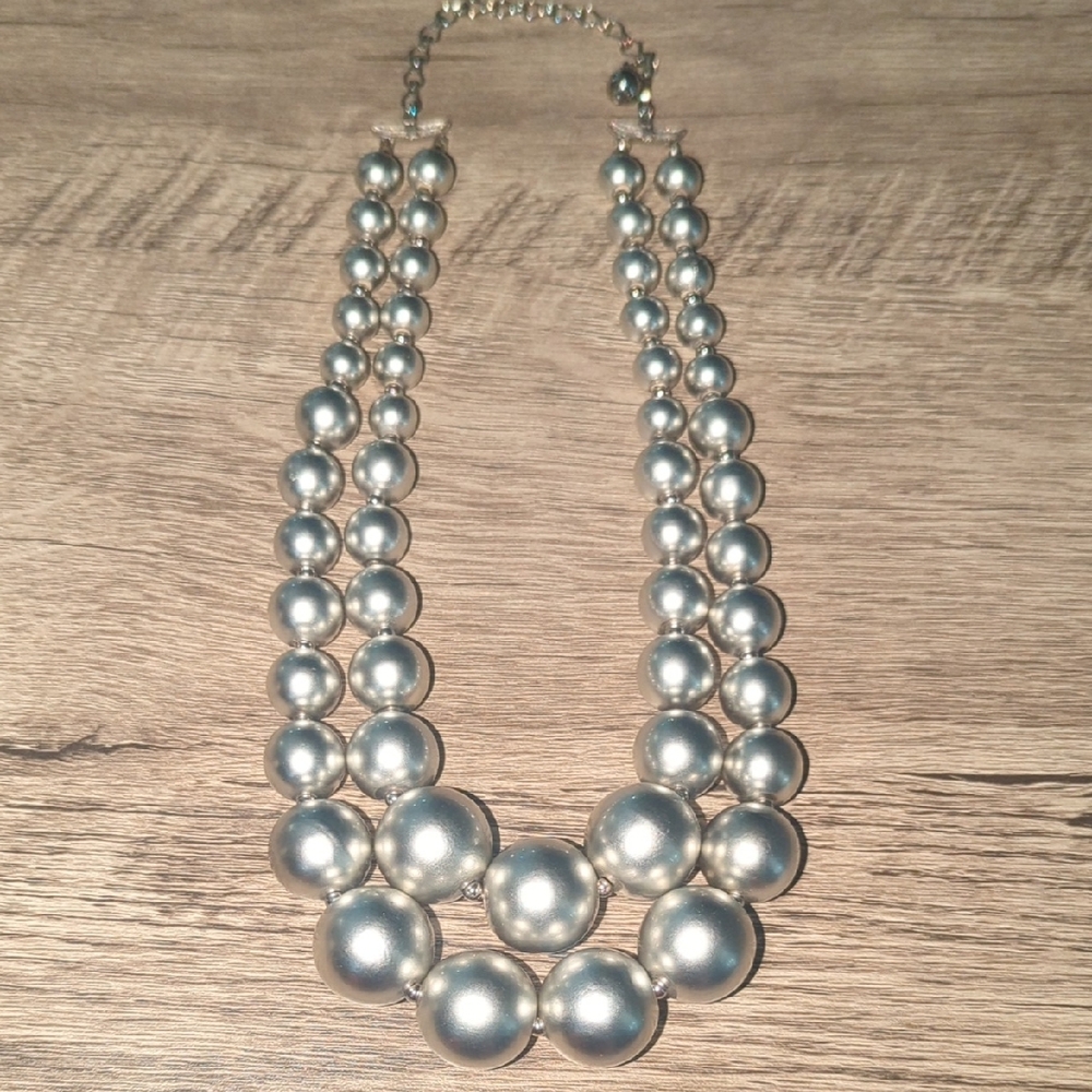 Elegant Silver Beaded Necklace